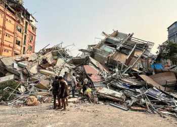 terremoto-em-mianmar:-numero-de-mortos-passa-de-1-mil;-30-seguem-desaparecidos