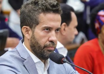 janones-nega-confissao-de-crime-de-rachadinha-que-admitiu-em-acordo-com-a-pgr