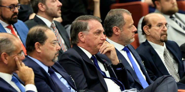 advogados-de-bolsonaro-estudam-apelo-a-corte-internacional-contra-acoes-do-supremo