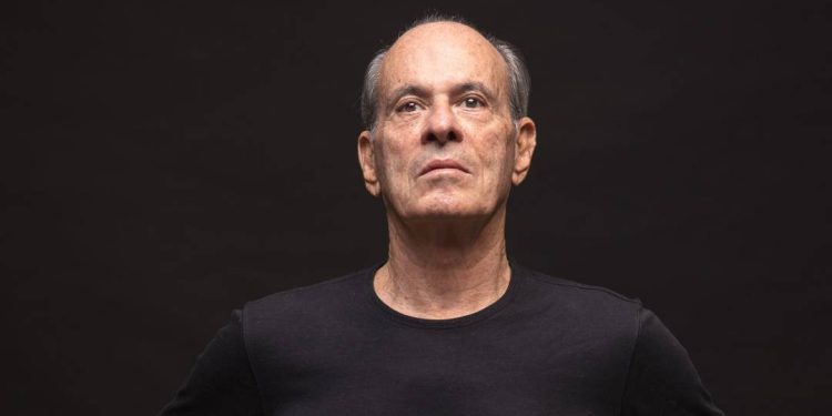 gratis!-ney-matogrosso-participa-de-bate-papo-sobre-autobiografia-no-ccbb