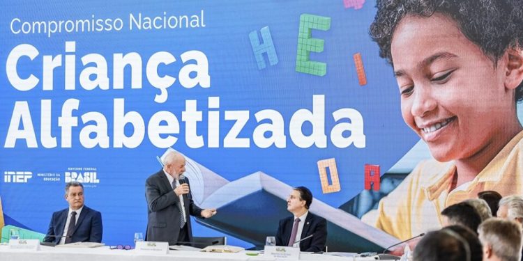 governo-lula-divulga-indice-menor-de-alfabetizacao-apos-ser-acusado-de-esconder-dados