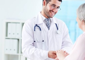 medicos-saudaveis,-pacientes-saudaveis:-a-urgencia-de-cuidar-de-quem-cuida