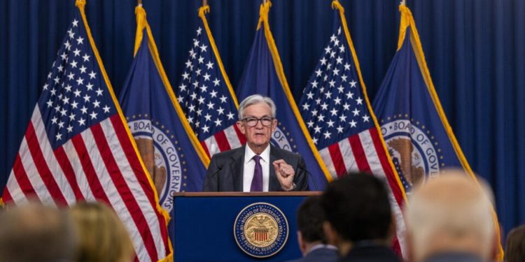 federal-reserve-anuncia-reuniao-extraordinaria-para-discutir-tarifas-de-trump