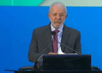 lula-critica-trump-por-“cavalo-de-pau-no-mundo”