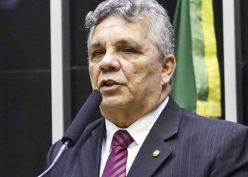 pec-enfraquece-forcas-de-seguranca-estaduais,-diz-lider-da-bancada-da-bala