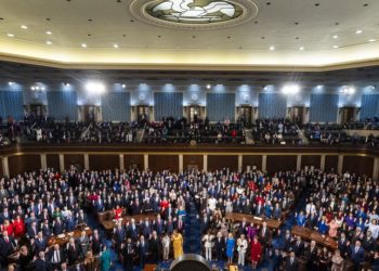 camara-dos-eua-atende-trump-e-aprova-exigencia-de-cidadania-para-votar