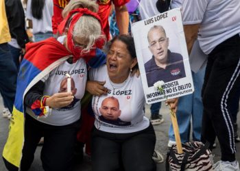maria-corina:-presos-politicos-na-venezuela-sao-tratados-como-prisioneiros-de-guerra-por-maduro