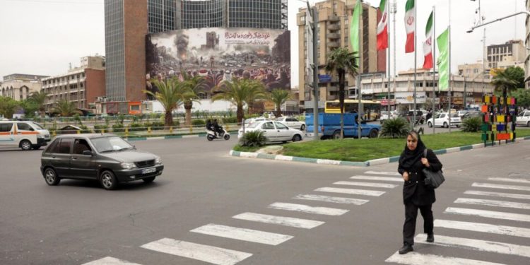 ira-afirma-que-iniciou-“conversas-indiretas”-com-eua-sobre-programa-nuclear