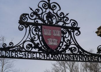 harvard-diz-que-nao-cumprira-exigencias-de-trump-e-pode-perder-us$-9-bilhoes