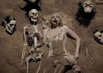 com-espetaculo-no-coachella,-lady-gaga-traz-pistas-de-show-em-copacabana