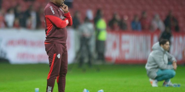 internacional-x-palmeiras:-saiba-onde-assistir,-horario-e-escalacoes