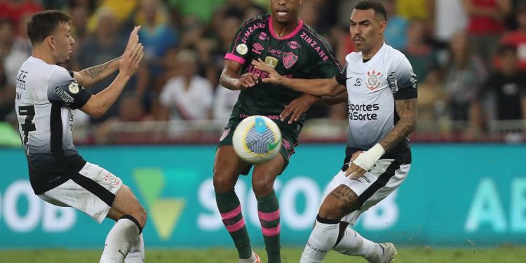 corinthians-x-fluminense:-saiba-onde-assistir,-horario-e-escalacoes