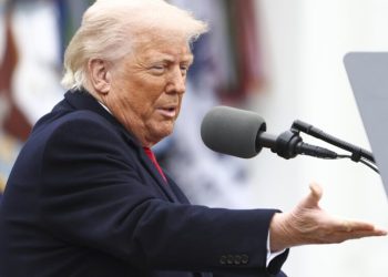 trump-chama-harvard-de-“piada”-e-diz-que-instituicao-deveria-deixar-listas-de-excelencia