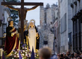 confira,-em-imagens,-como-a-sexta-feira-santa-e-celebrada-ao-redor-do-mundo