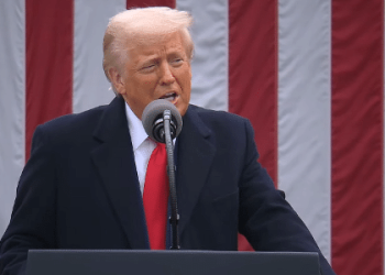 trump-busca-bode-expiatorio-para-justificar-seu-fracasso,-diz-especialista