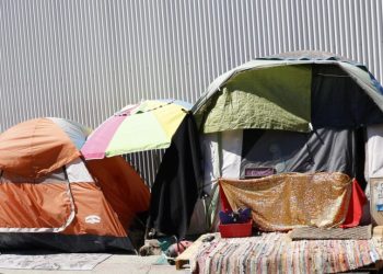 cidade-da-california-quer-prisao-de-moradores-de-rua-que-se-recusam-a-ir-para-abrigos