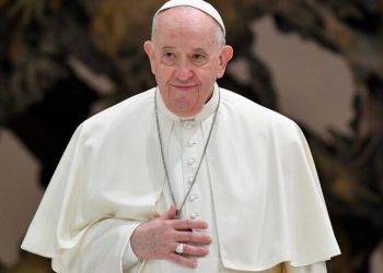 em-testamento,-papa-francisco-pediu-tumulo-“simples,-no-chao-e-sem-decoracao-especial”