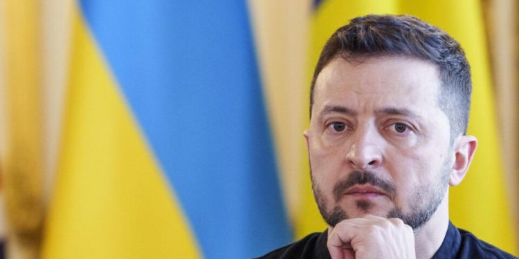 ucrania-esta-pronta-para-negociar-diretamente-com-a-russia-se-houver-cessar-fogo,-diz-zelensky