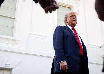 trump-volta-a-criticar-zelensky-e-diz-que-a-crimeia-ja-esta-“perdida”