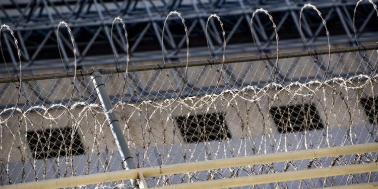 operacao-na-florida-prende-quase-800-imigrantes-ilegais