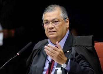 dino-da-48h-para-lider-do-pl-explicar-acordo-de-distribuicao-de-emendas-parlamentares