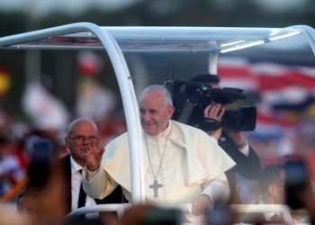 em-video-inedito,-papa-francisco-pede-aos-jovens-que-“aprendam-a-escutar”