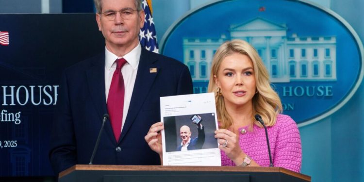 apos-criticas-da-casa-branca,-amazon-diz-que-nao-vai-exibir-tarifas-de-trump-ao-lado-de-precos