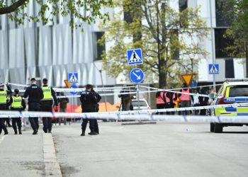 ataque-a-tiros-na-suecia-deixa-tres-mortos;-policia-busca-por-autor