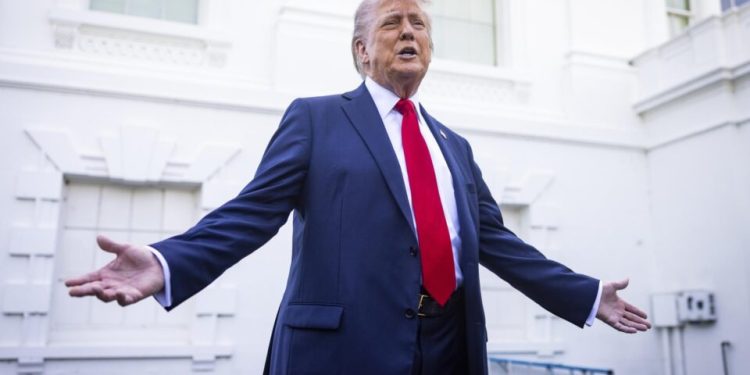 trump-culpa-biden-por-contracao-do-pib e-diz-que-“em-breve”-o-pais-ira-prosperar