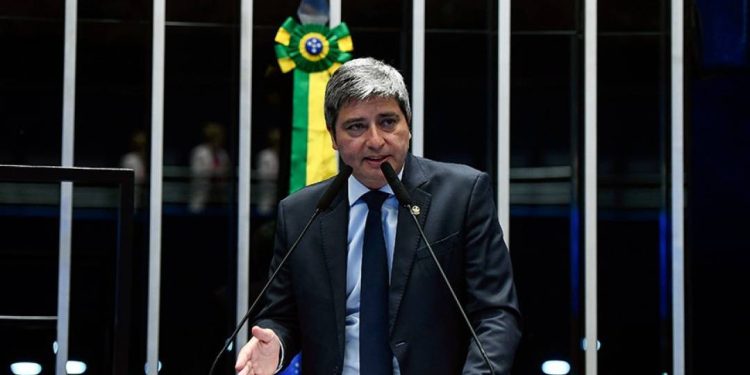 lider-do-pl-no-senado-diz-que,-sem-anistia,-moraes-e-barroso-‘vao-presos’