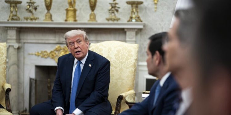 trump-anuncia-encontro-com-mark-carney-e-diz-ter-“otimo-relacionamento”-com-o-premie-canadense