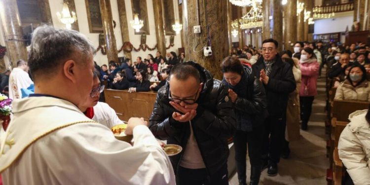 apos-morte-do-papa,-governo-da-china-nomeia-dois-bispos-catolicos