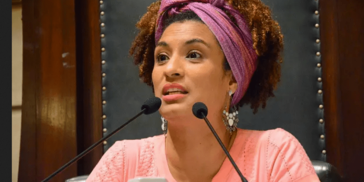 camara-aprova-dia-marielle-franco-para-direitos-humanos;-oposicao-protesta