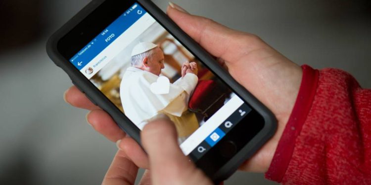 o-milagre-da-comunicacao:-como-o-vaticano-virou-um-case-de-midia-global