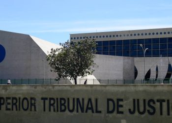 stj-autoriza-genero-neutro-em-registro-civil