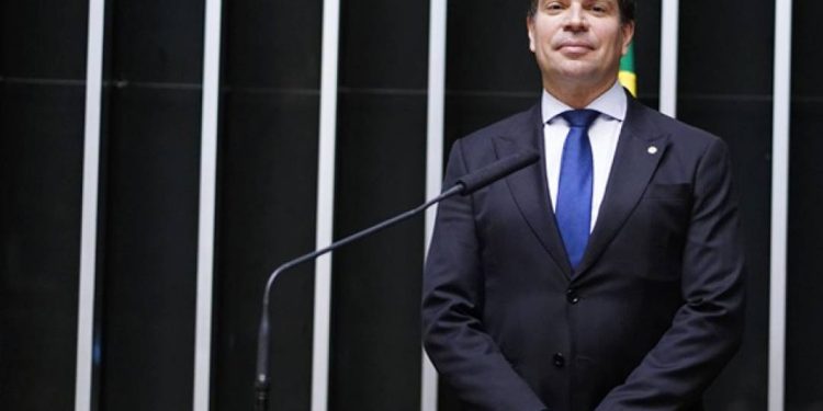 psol-busca-adesao-do-pt-e-de-outros-partidos-de-esquerda-na-acao-contra-ramagem-no-stf
