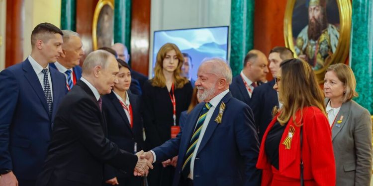 visita-de-janja-a-russia-tem-passeios-turisticos-e-visitas-a-universidades-e-bale