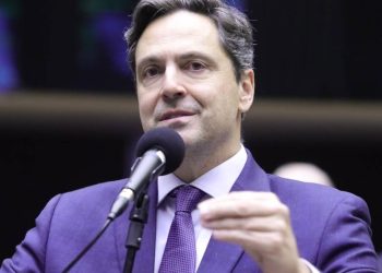deputado-cobra-governo-por-recusa-a-classificar-pcc-e-cv-como-terroristas