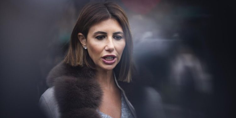 prefeito-democrata-e-preso-durante-tumulto-em-centro-de-detencao-de-imigrantes