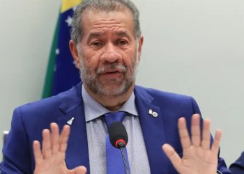 pdt-ve-lula-fraco,-e-demissao-de-lupi-ajudou-a-alcancar-esperada-distancia-do-governo