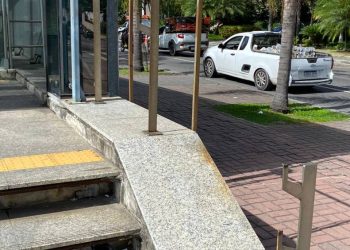 ipanema:-cade-o-corrimao?-que-gente-ma-e-essa?