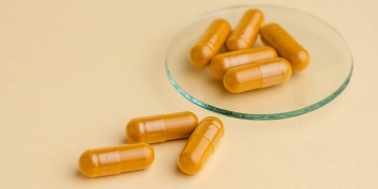 anvisa-proibe-suplementos-de-marca-vendida-na-internet;-entenda