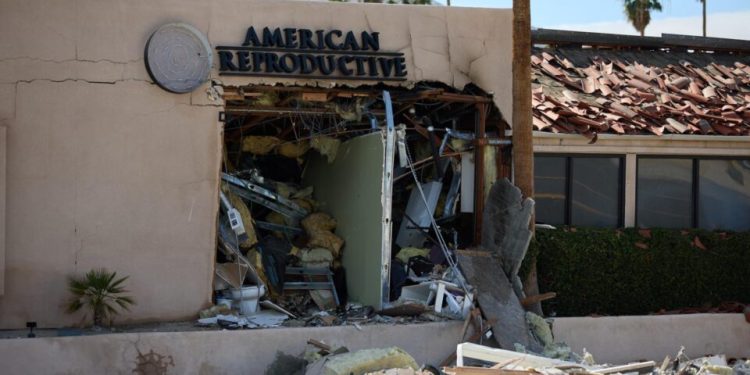 explosao-perto-de-clinica-na-california-mata-uma-pessoa;-fbi-diz-que-ato-foi-terrorista