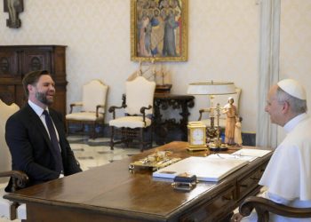 papa-leao-xiv e-vice-de-trump-discutem-negociacoes-de-paz-em-zonas-de-conflito