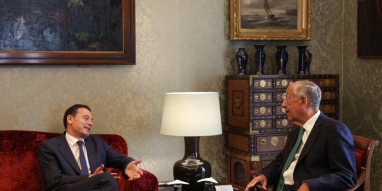 apos-avanco-da-direita,-presidente-de-portugal-inicia-negociacoes-para-formar-novo-governo