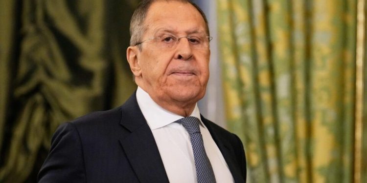 russia-diz-que-entregara-memorando-a-ucrania-sobre-acordo-de-paz-apos-troca-de-prisioneiros