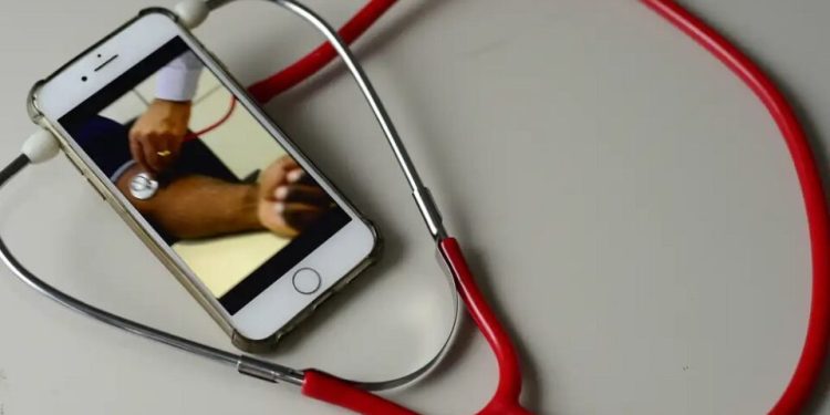 cursos-de-medicina-no-brasil:-o-que-existia-e-o-que-mudou-com-as-novas-regras-para-ead