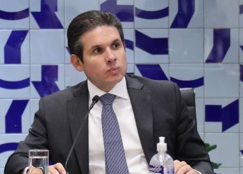 irritado-com-criticas,-motta-cita-injustica-e-cobra-lideres-partidarios