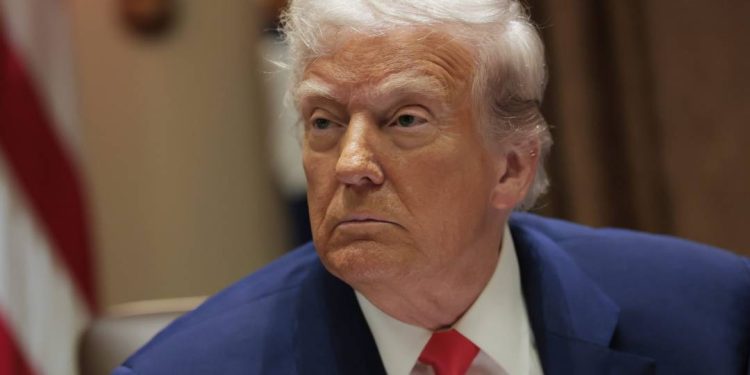 trump-quer-que-harvard-entregue-lista-de-estudantes-estrangeiros