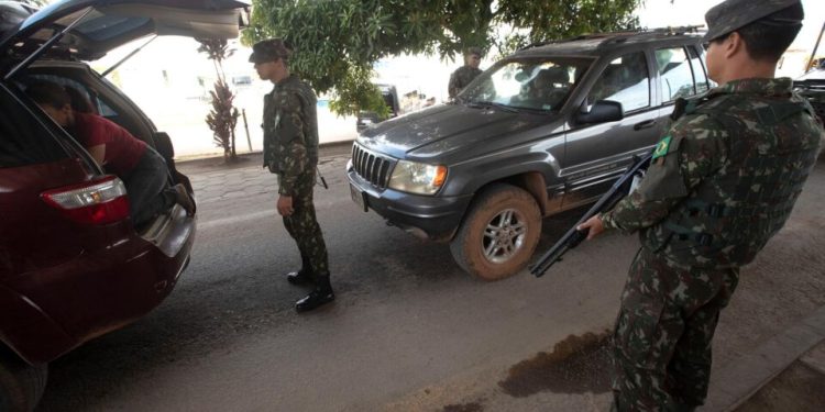 embaixada-dos-eua-faz-alerta-sobre-criminalidade-e-sequestros-em-viagens-ao-brasil